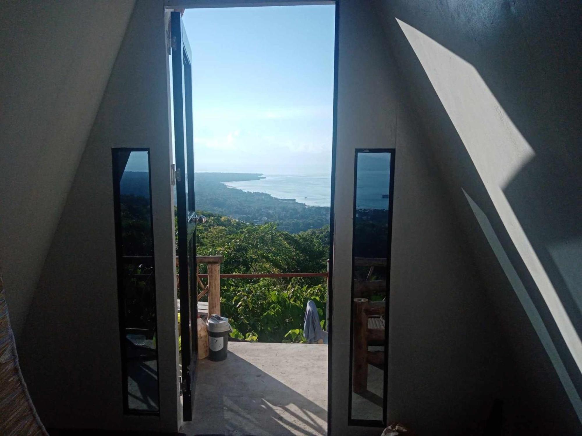 Thornton'S Sea View Cafe & Guesthouse Siquijor Zewnętrze zdjęcie