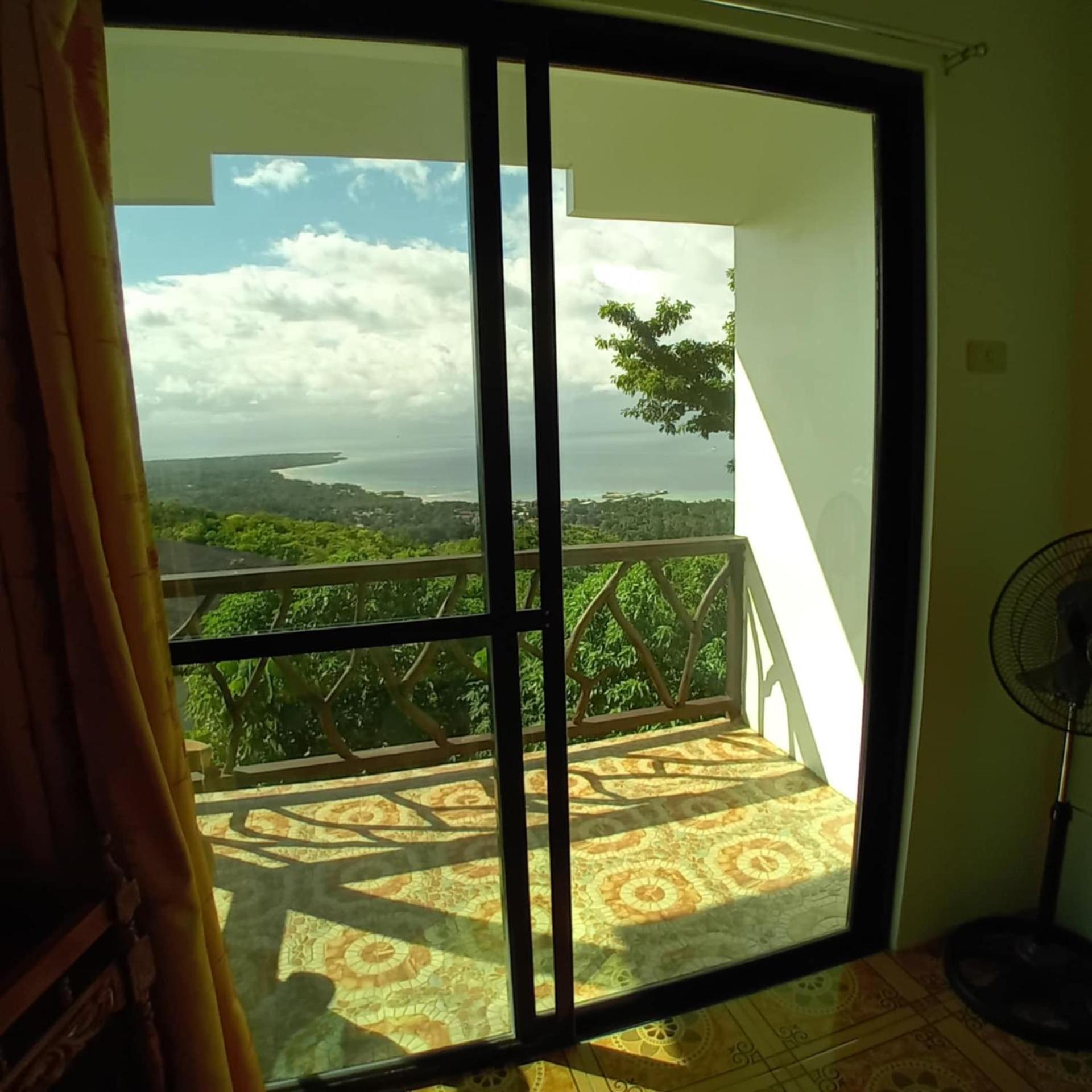 Thornton'S Sea View Cafe & Guesthouse Siquijor Zewnętrze zdjęcie